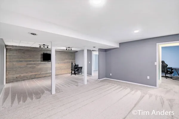 $390,000 | 3500 Northkent Pine Drive, Kent City, MI 49330
