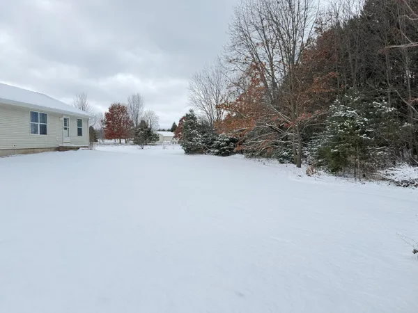 $390,000 | 3500 Northkent Pine Drive, Kent City, MI 49330