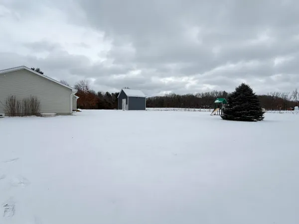 $390,000 | 3500 Northkent Pine Drive, Kent City, MI 49330