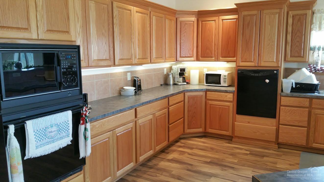 2689 Southeast Maphet Road Prineville, OR 97754 - Photo 6 of 24 Additional Photo