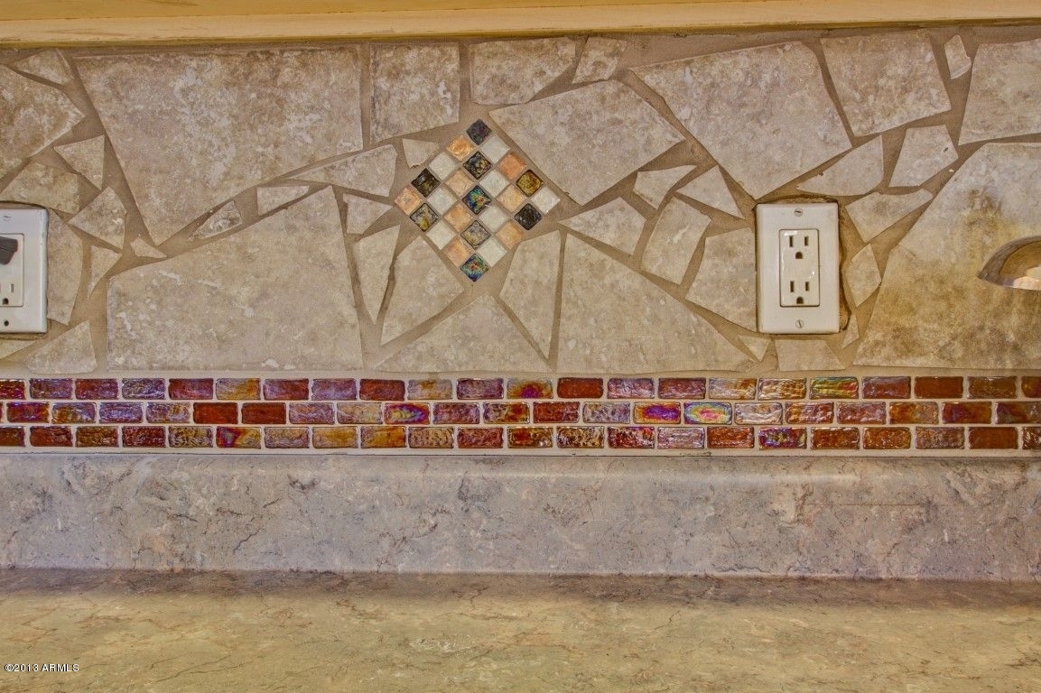 4203 East Del Rio Street Gilbert, AZ 85295 - Photo 13 of 41 kitchen backsplash