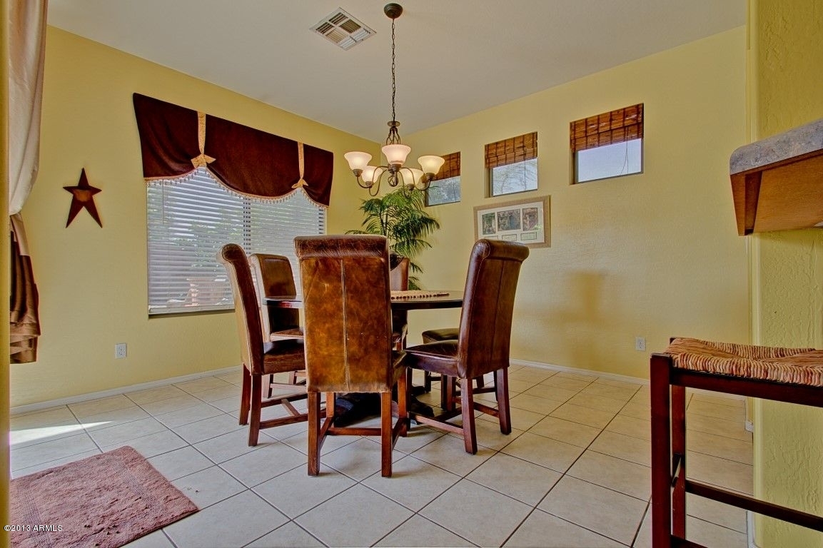 4203 East Del Rio Street Gilbert, AZ 85295 - Photo 14 of 41 dining room