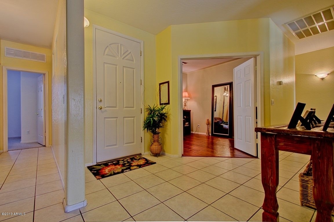 4203 East Del Rio Street Gilbert, AZ 85295 - Photo 17 of 41 entry way