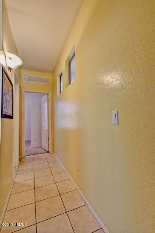 4203 East Del Rio Street Gilbert, AZ 85295 - Photo 18 of 41 hallway