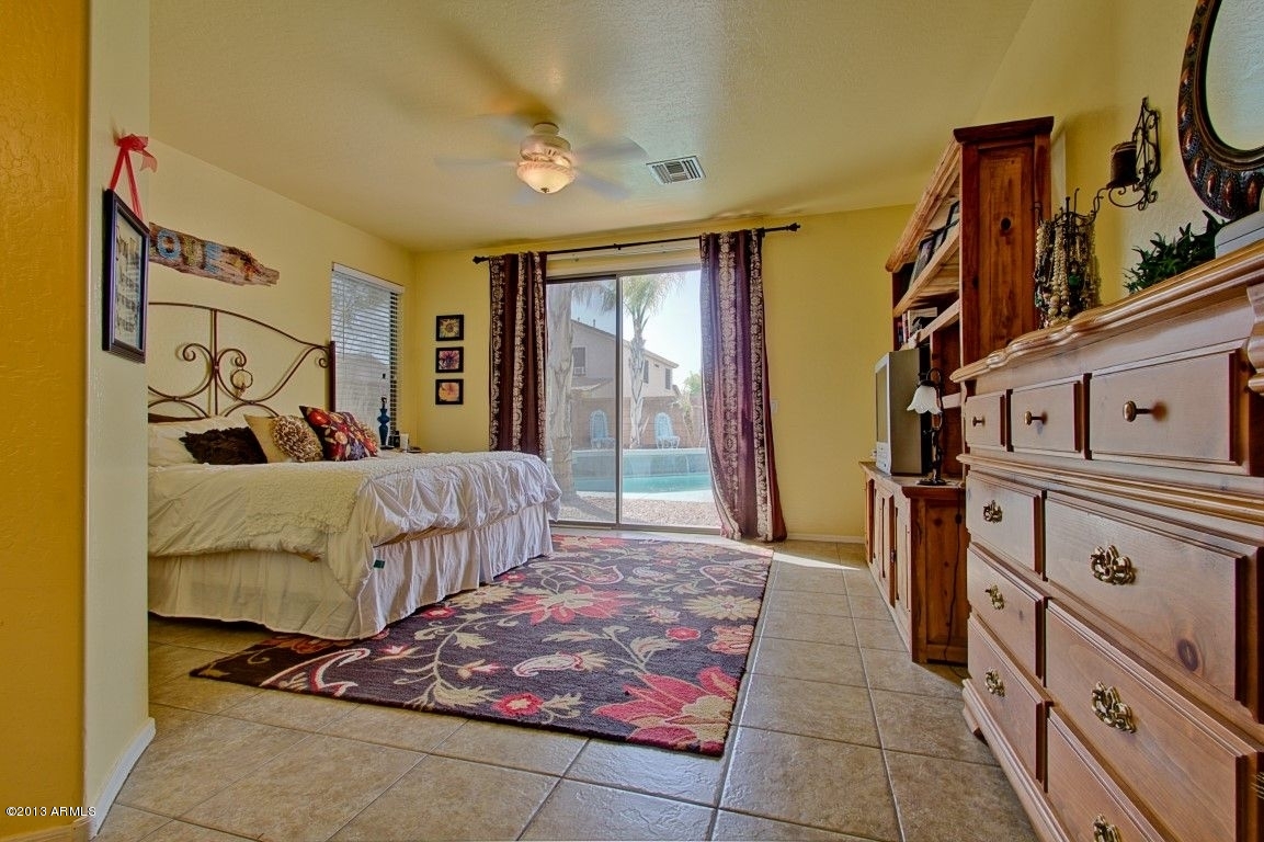 4203 East Del Rio Street Gilbert, AZ 85295 - Photo 19 of 41 master bedroom