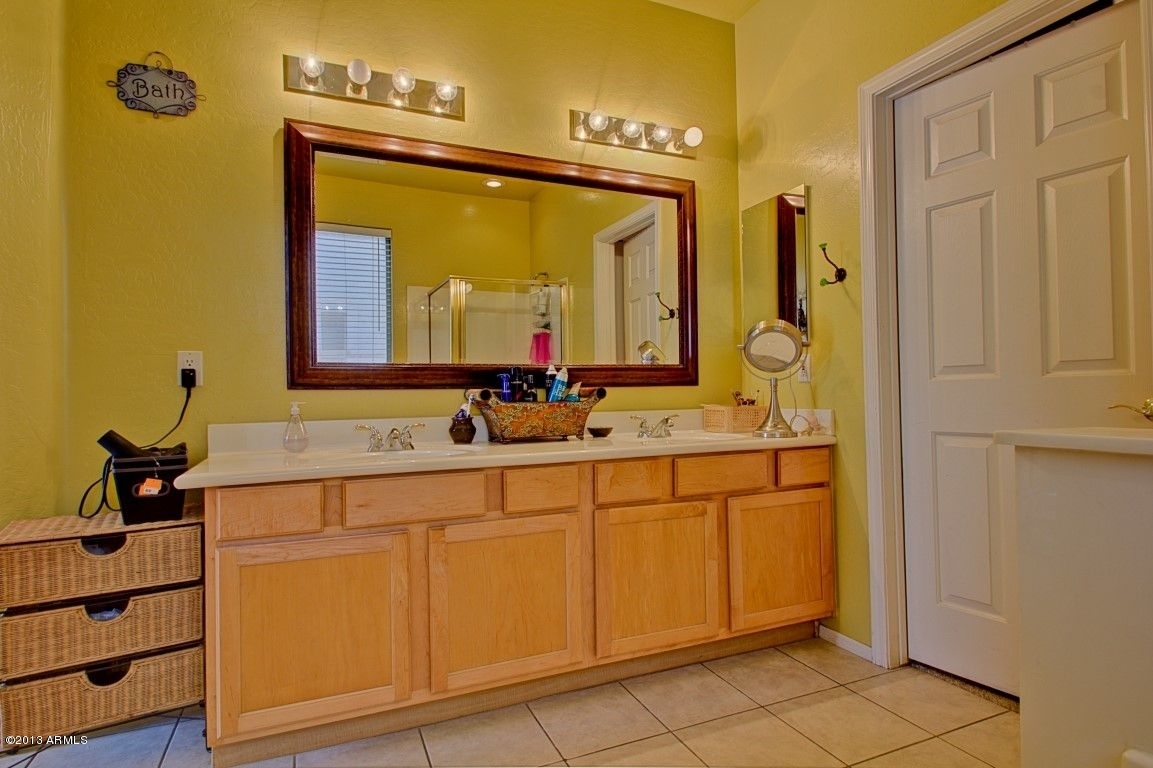 4203 East Del Rio Street Gilbert, AZ 85295 - Photo 22 of 41 master bathroom 2