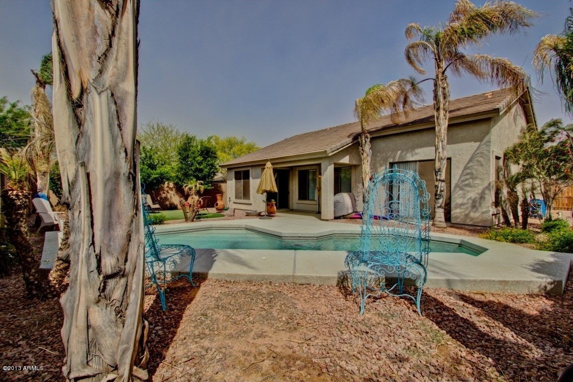 4203 East Del Rio Street Gilbert, AZ 85295 - Photo 30 of 41 backyard 2