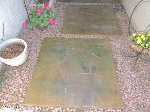 4203 East Del Rio Street Gilbert, AZ 85295 - Photo 3 of 41 ENTRY WALK WAY
