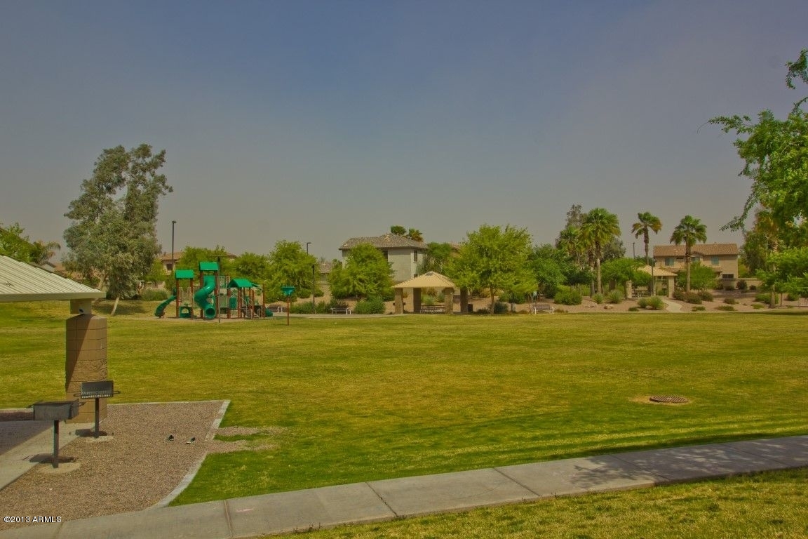 4203 East Del Rio Street Gilbert, AZ 85295 - Photo 37 of 41 common area park