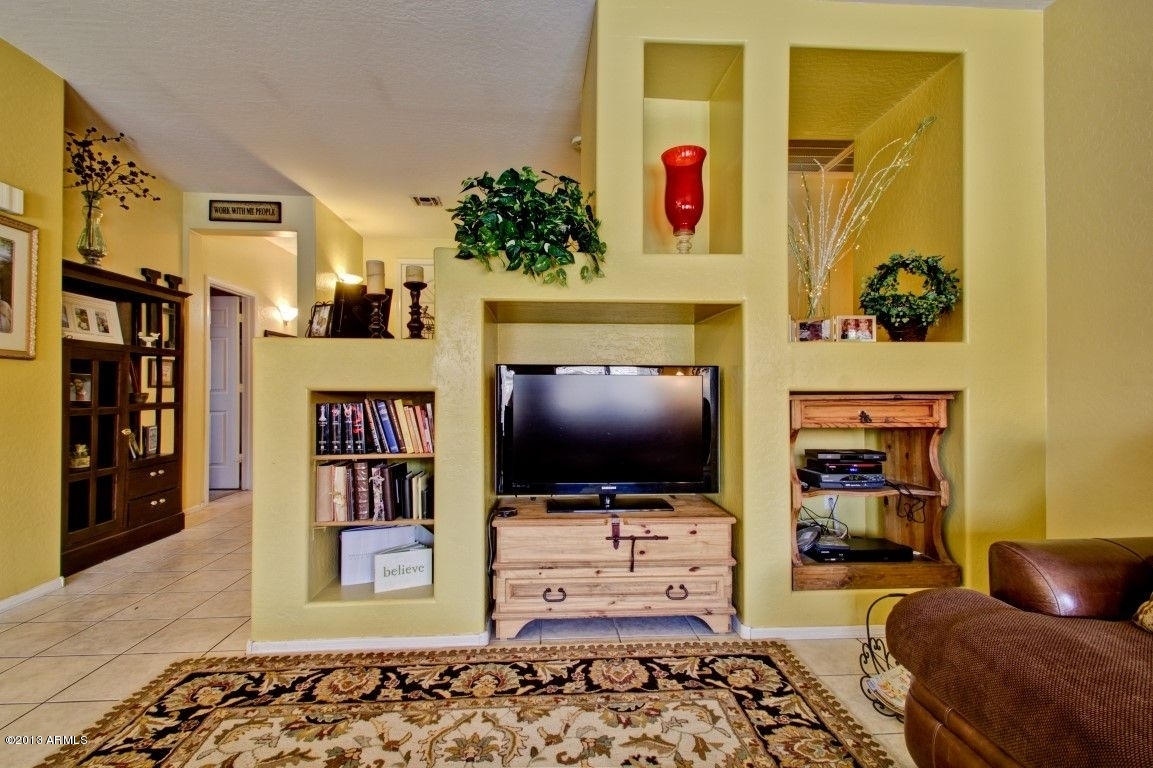 4203 East Del Rio Street Gilbert, AZ 85295 - Photo 7 of 41 entertainment nitch in family room