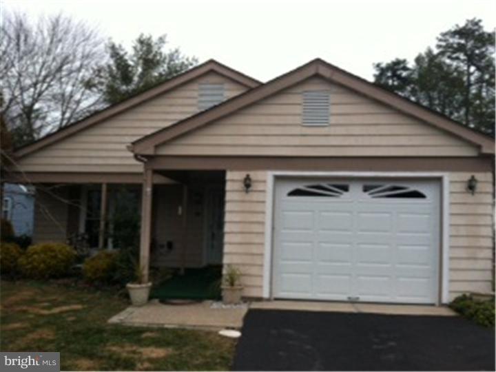 8 Ingham Way Southampton, NJ 08088 - Photo 1 of 16 Gallery Image 1