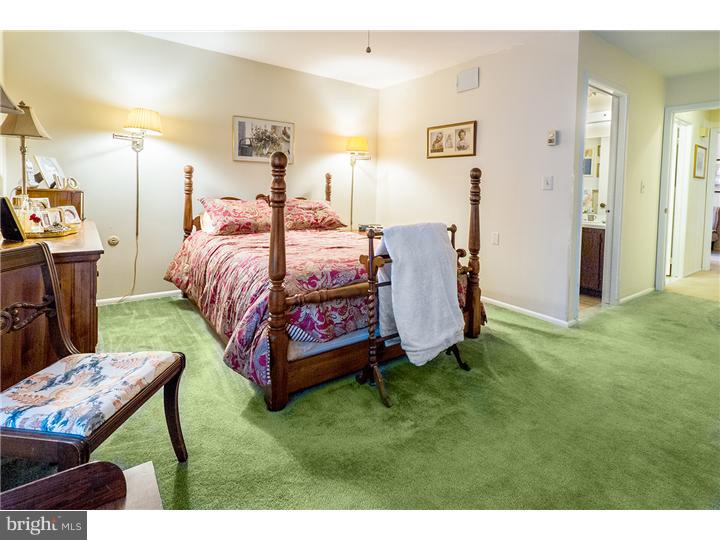 8 Ingham Way Southampton, NJ 08088 - Photo 12 of 16 Gallery Image 12