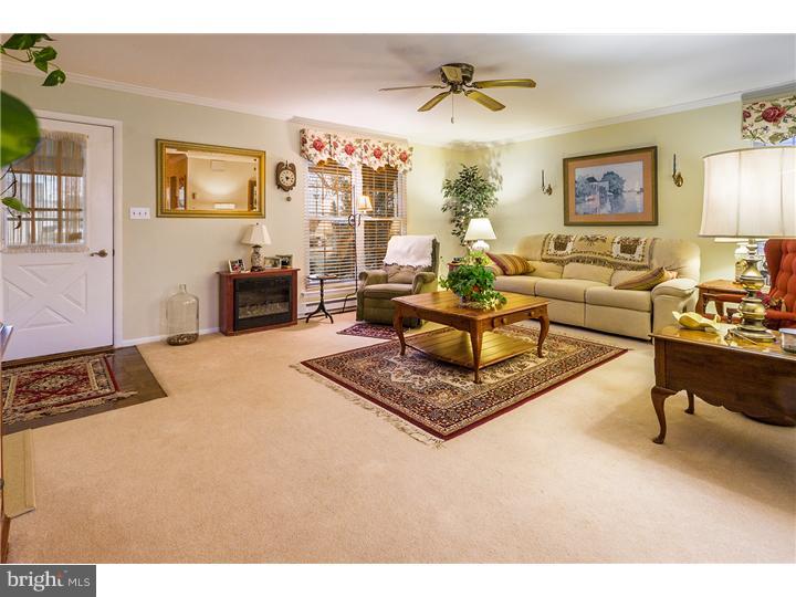 8 Ingham Way Southampton, NJ 08088 - Photo 4 of 16 Gallery Image 4