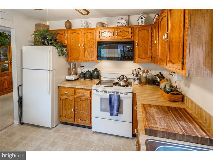8 Ingham Way Southampton, NJ 08088 - Photo 7 of 16 Gallery Image 7