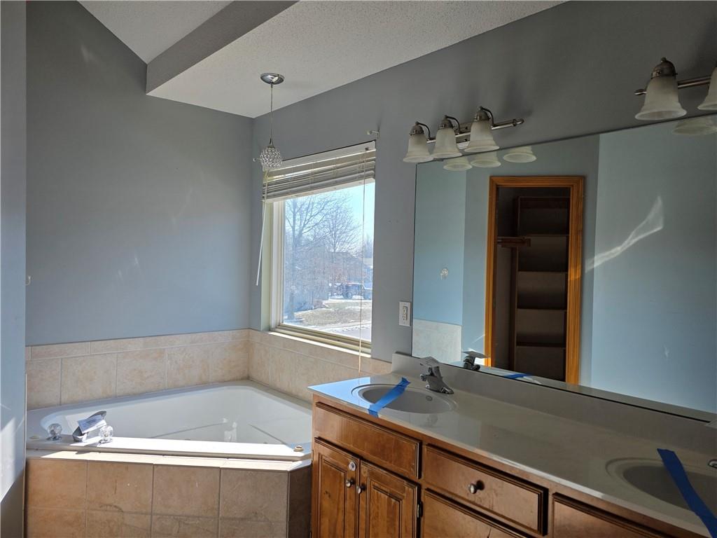 1309 Russell Road Pleasant Hill, MO 64080 - Photo 14 of 21