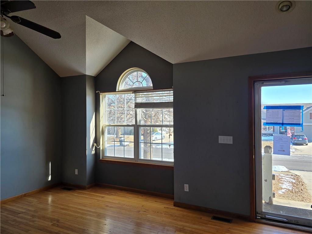 1309 Russell Road Pleasant Hill, MO 64080 - Photo 7 of 21