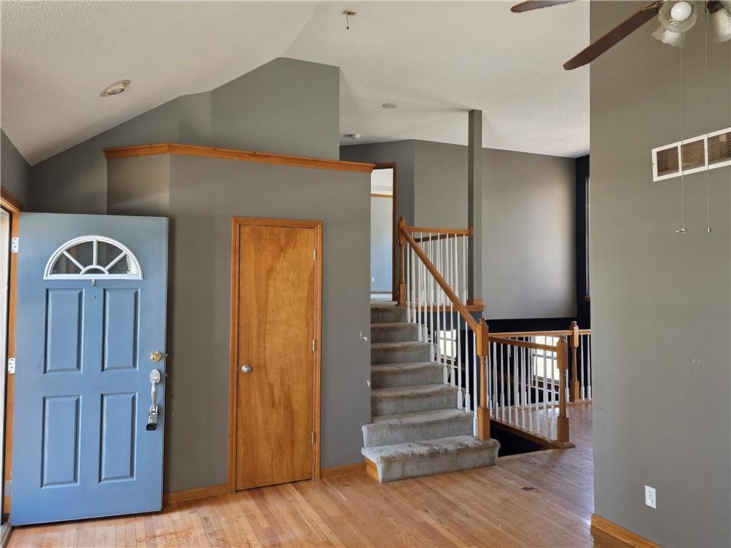 1309 Russell Road Pleasant Hill, MO 64080 - Photo 8 of 21