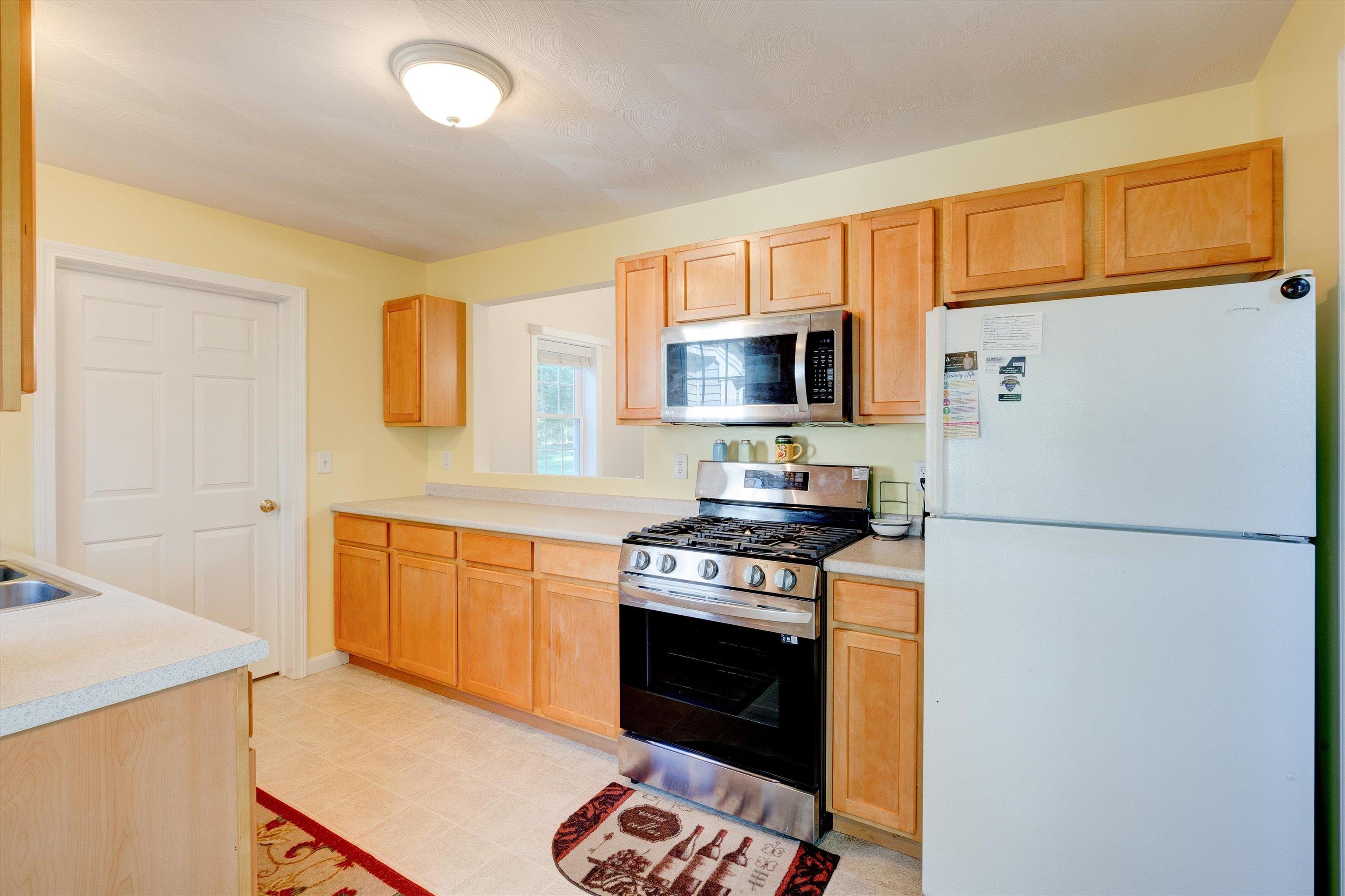 3 Rail Way Hollis, NH 03049 - Photo 11 of 35