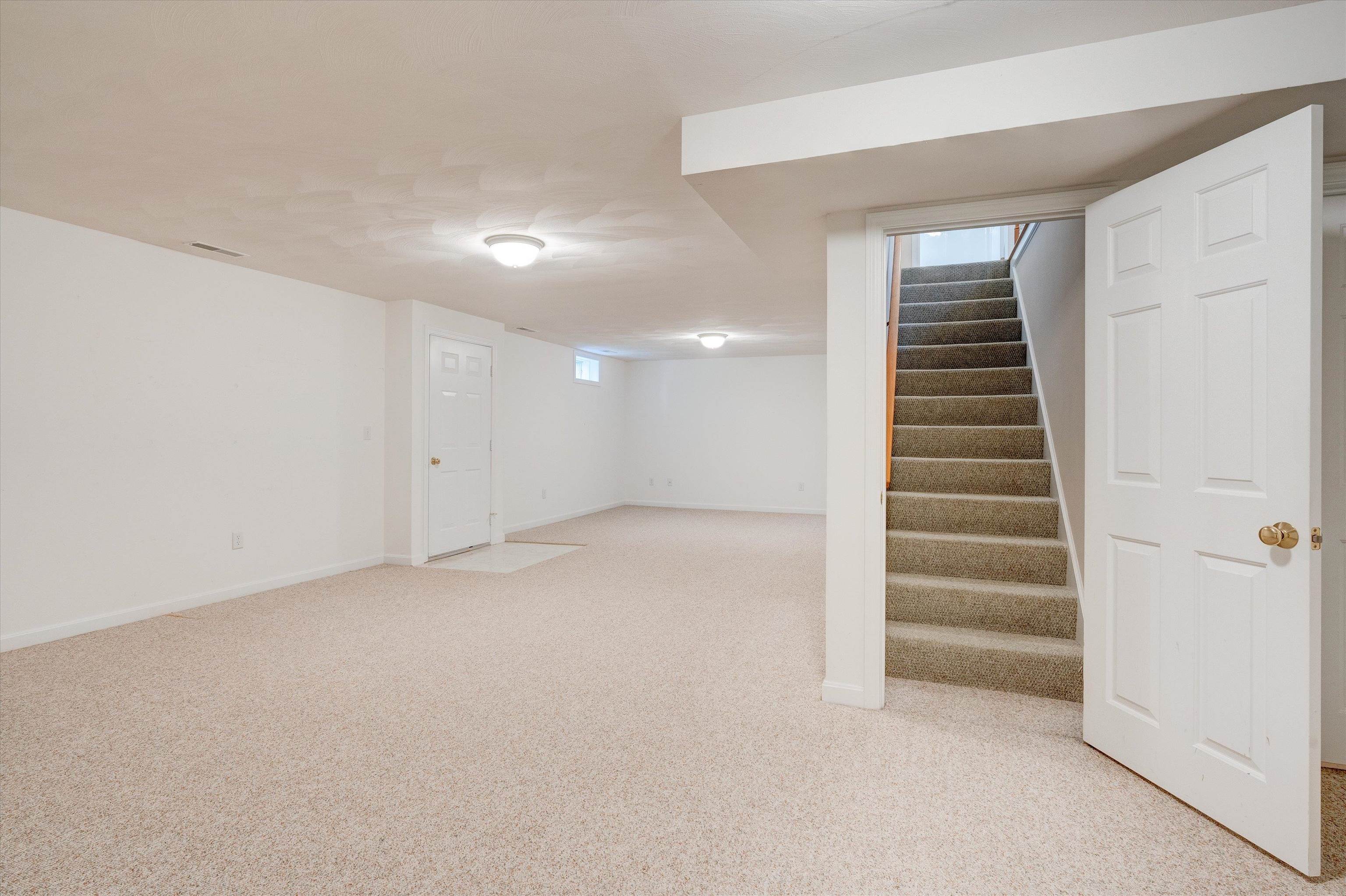 3 Rail Way Hollis, NH 03049 - Photo 21 of 35