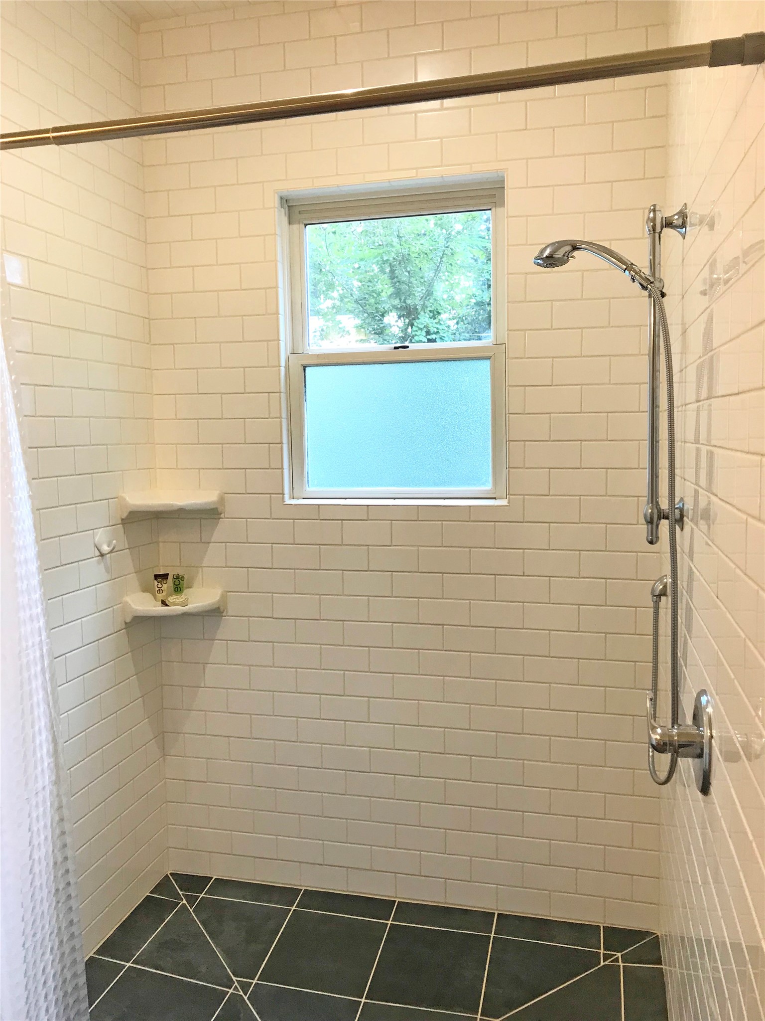 1002 East 44th Street Austin, TX 78751 - Photo 11 of 15