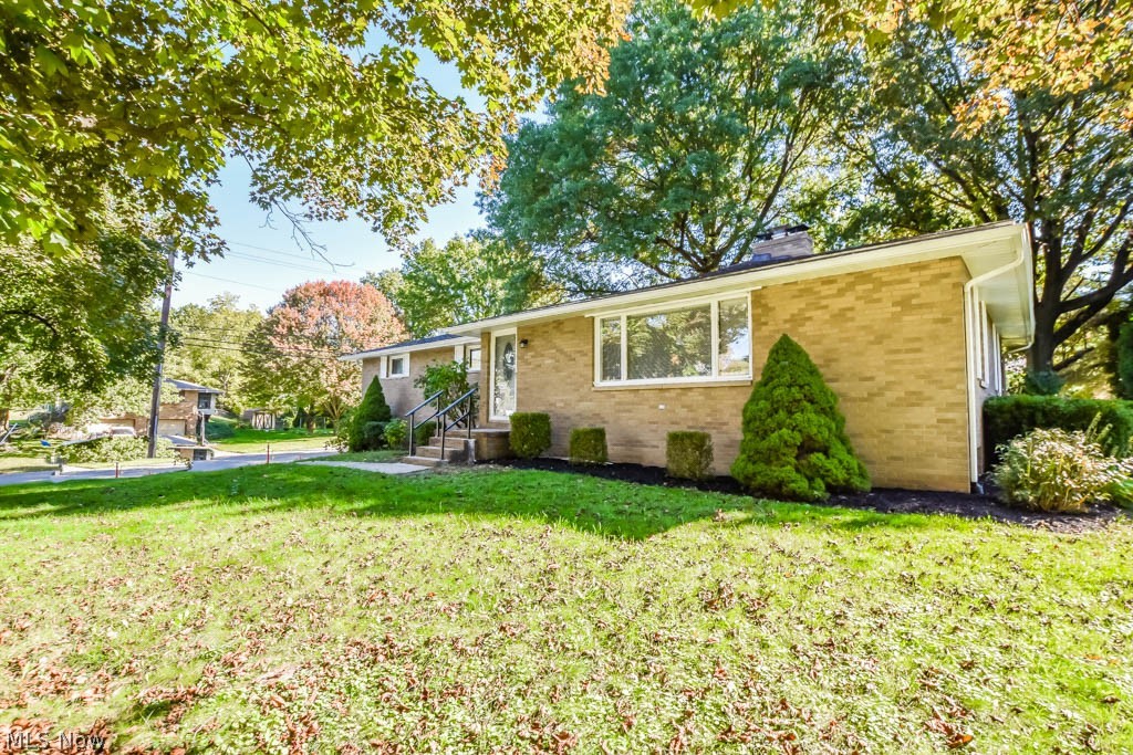 1754 Amherst Road Northeast Massillon, OH 44646 - Photo 26 of 27 Front