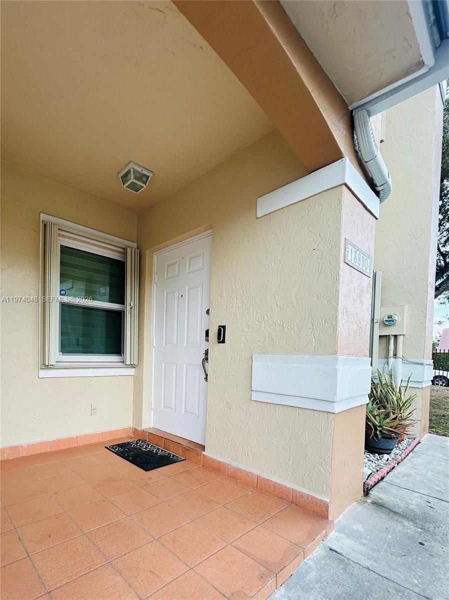 13890 Southwest 64th Street Miami, FL 33183 - Photo 18 of 23 a view of an empty room