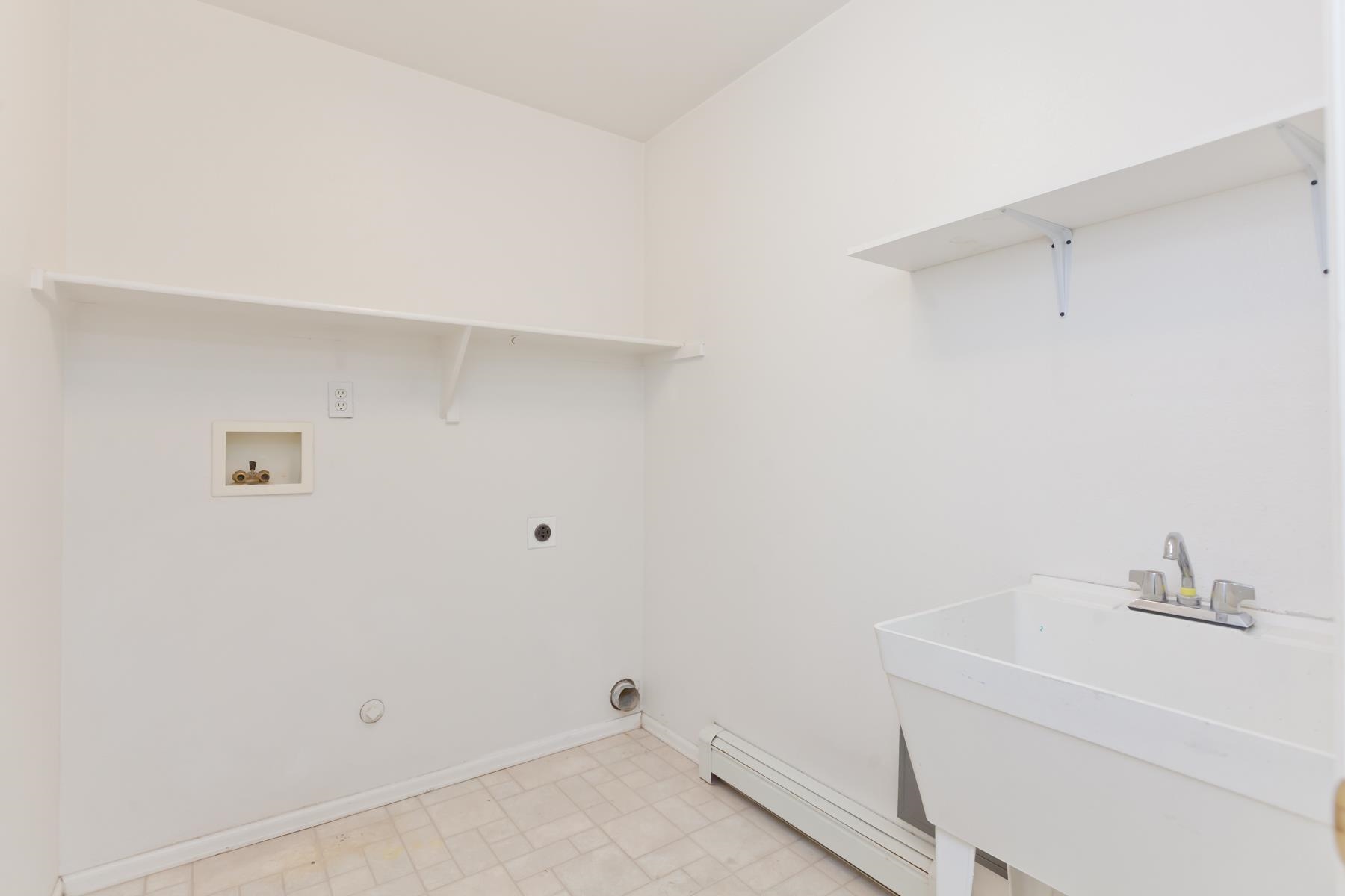 340 Elderberry Drive Fruita, CO 81521 - Photo 31 of 42 a bathroom with a sink and vanity