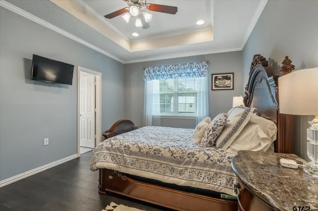 $450,000 | 22206 Ellis Drive, Chandler, TX 75758