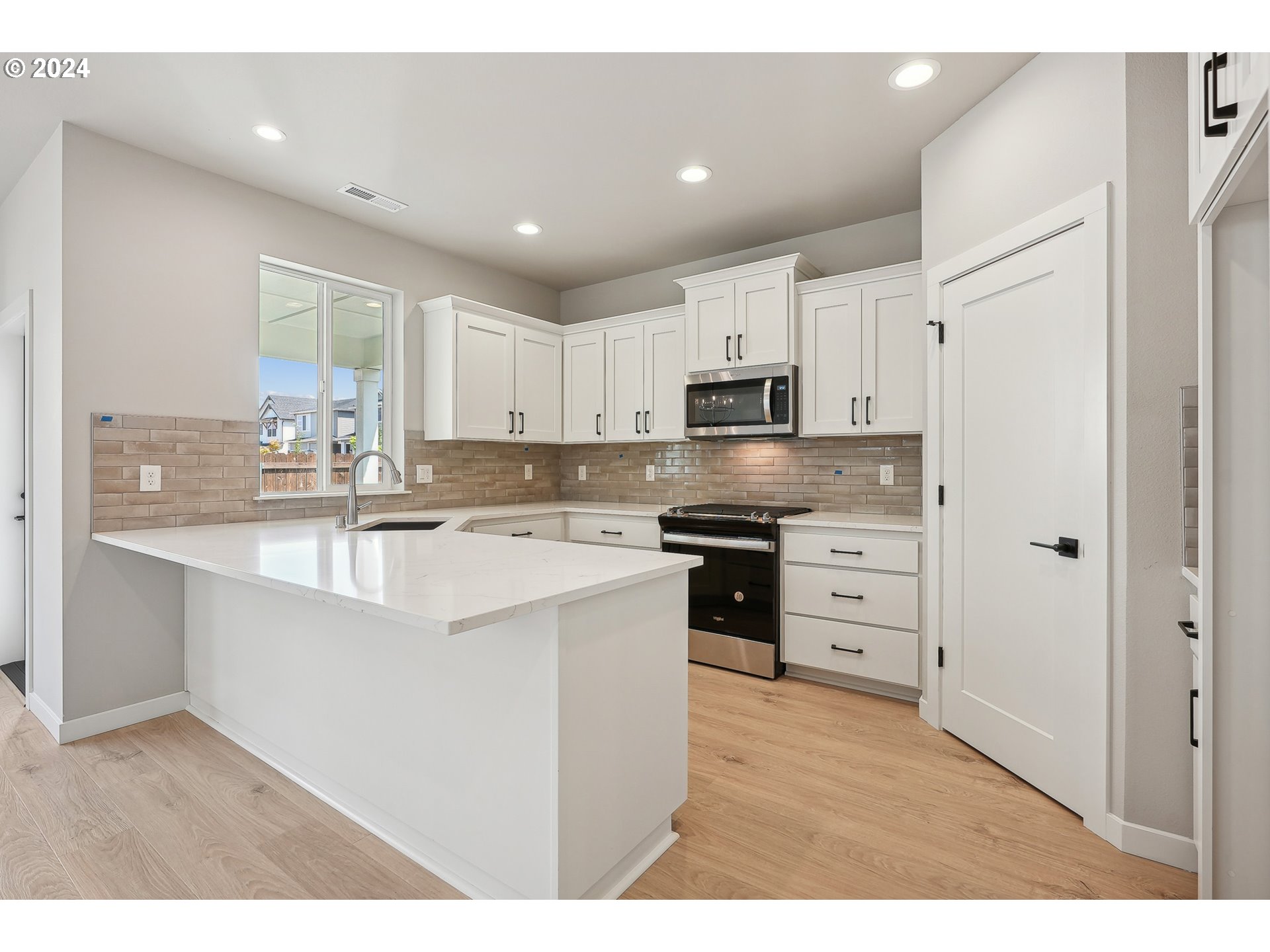 708 Northwest 175th Street Ridgefield, WA 98642 - Photo 5 of 29