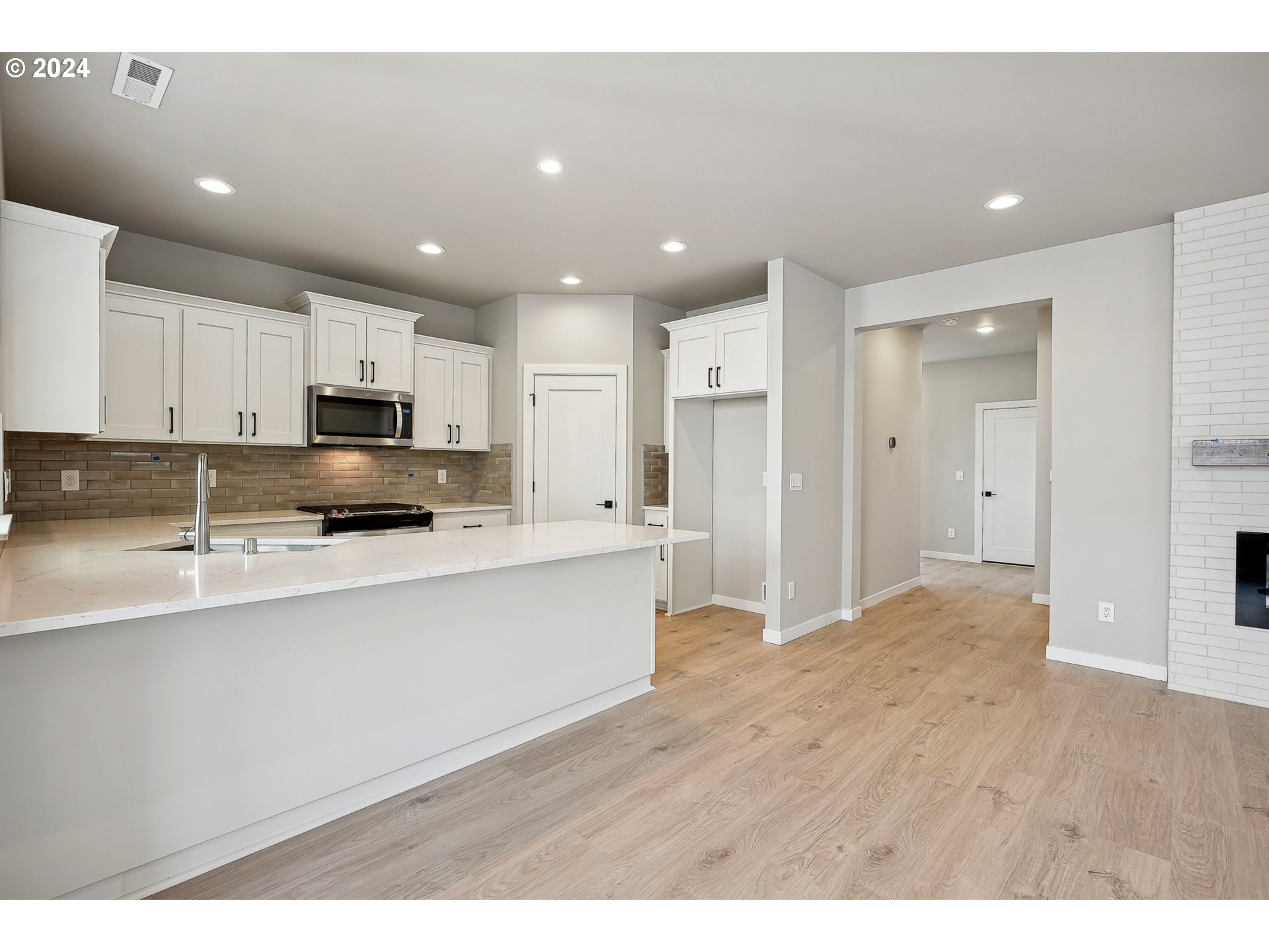 708 Northwest 175th Street Ridgefield, WA 98642 - Photo 8 of 29