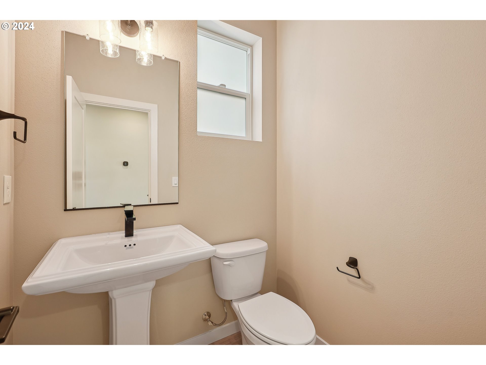 708 Northwest 175th Street Ridgefield, WA 98642 - Photo 9 of 29