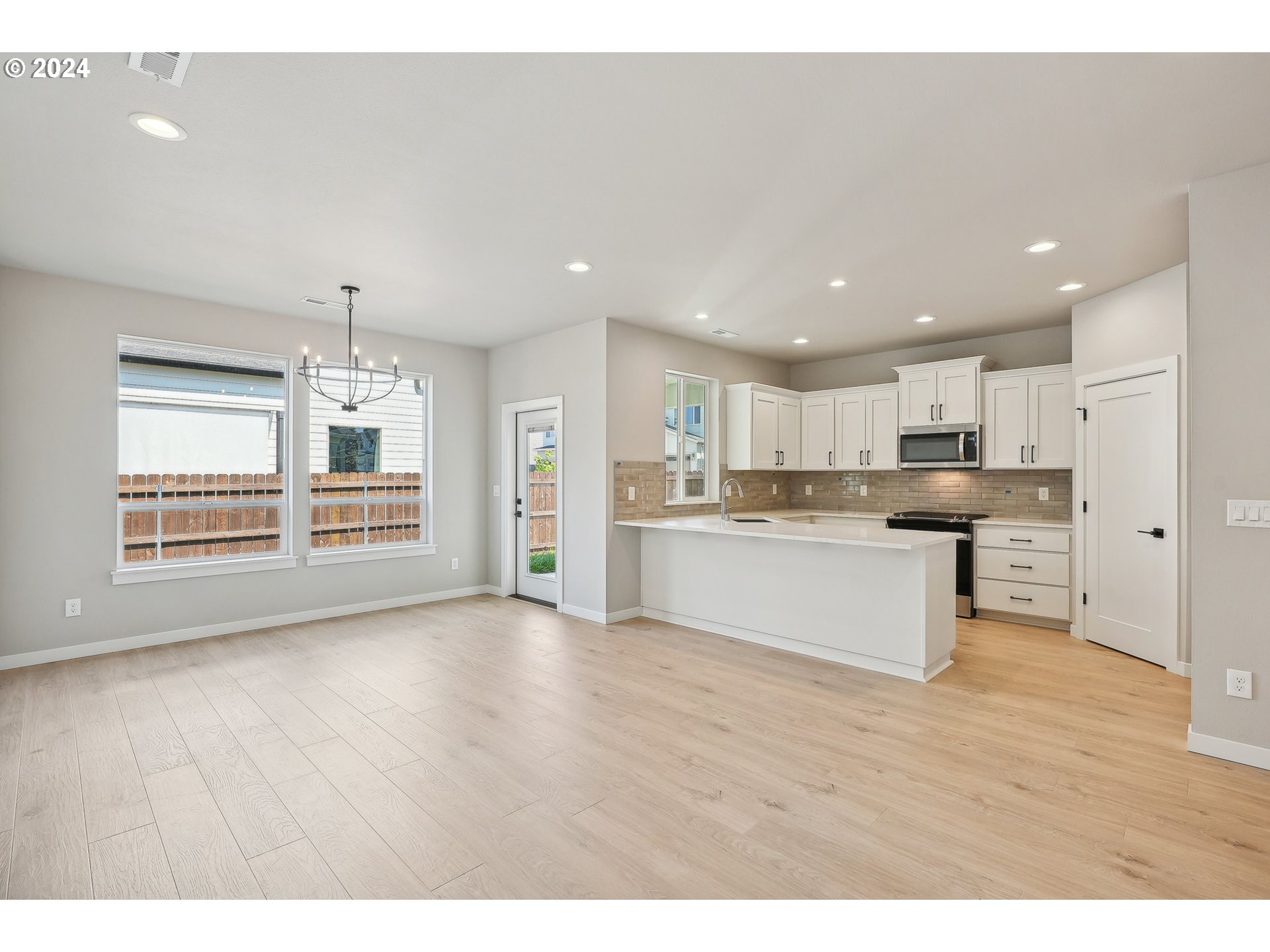 708 Northwest 175th Street Ridgefield, WA 98642 - Photo 10 of 29