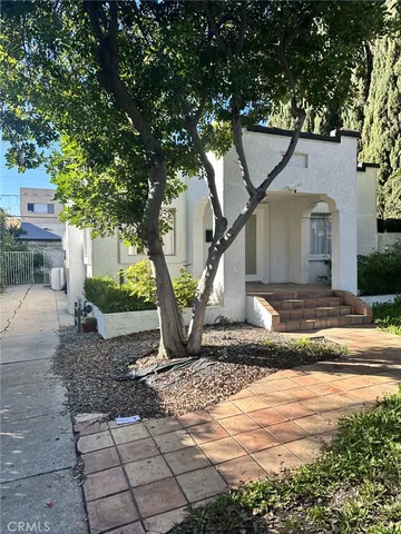 $2,300,000 | 1027 North Spaulding Avenue, West Hollywood, CA 90046