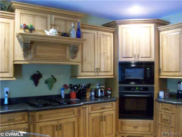 17406 Duval Road Moseley, VA 23120 - Photo 7 of 11 Kitchen