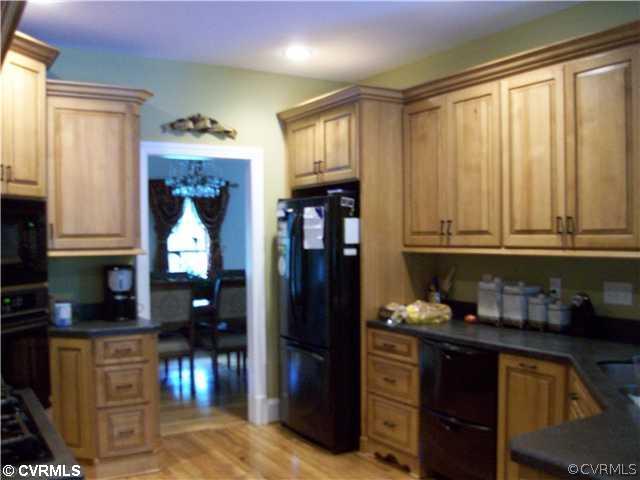 17406 Duval Road Moseley, VA 23120 - Photo 8 of 11 Kitchen