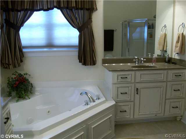 17406 Duval Road Moseley, VA 23120 - Photo 9 of 11 Master Bath/Spa - Custom Master Bath with Corner J