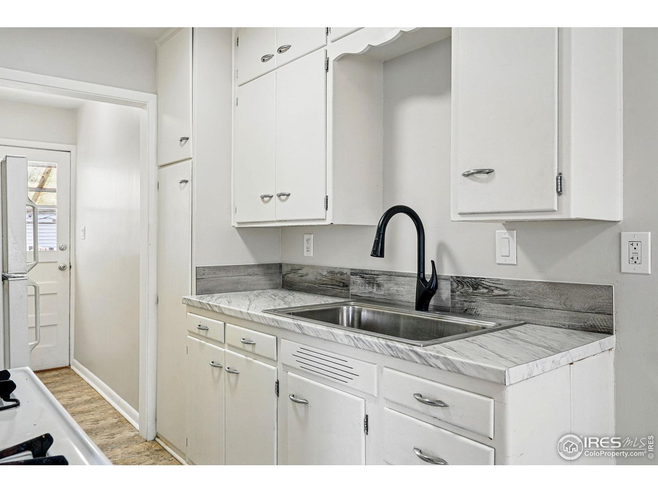 809 Sunset Street Longmont, CO 80501 - Photo 14 of 40