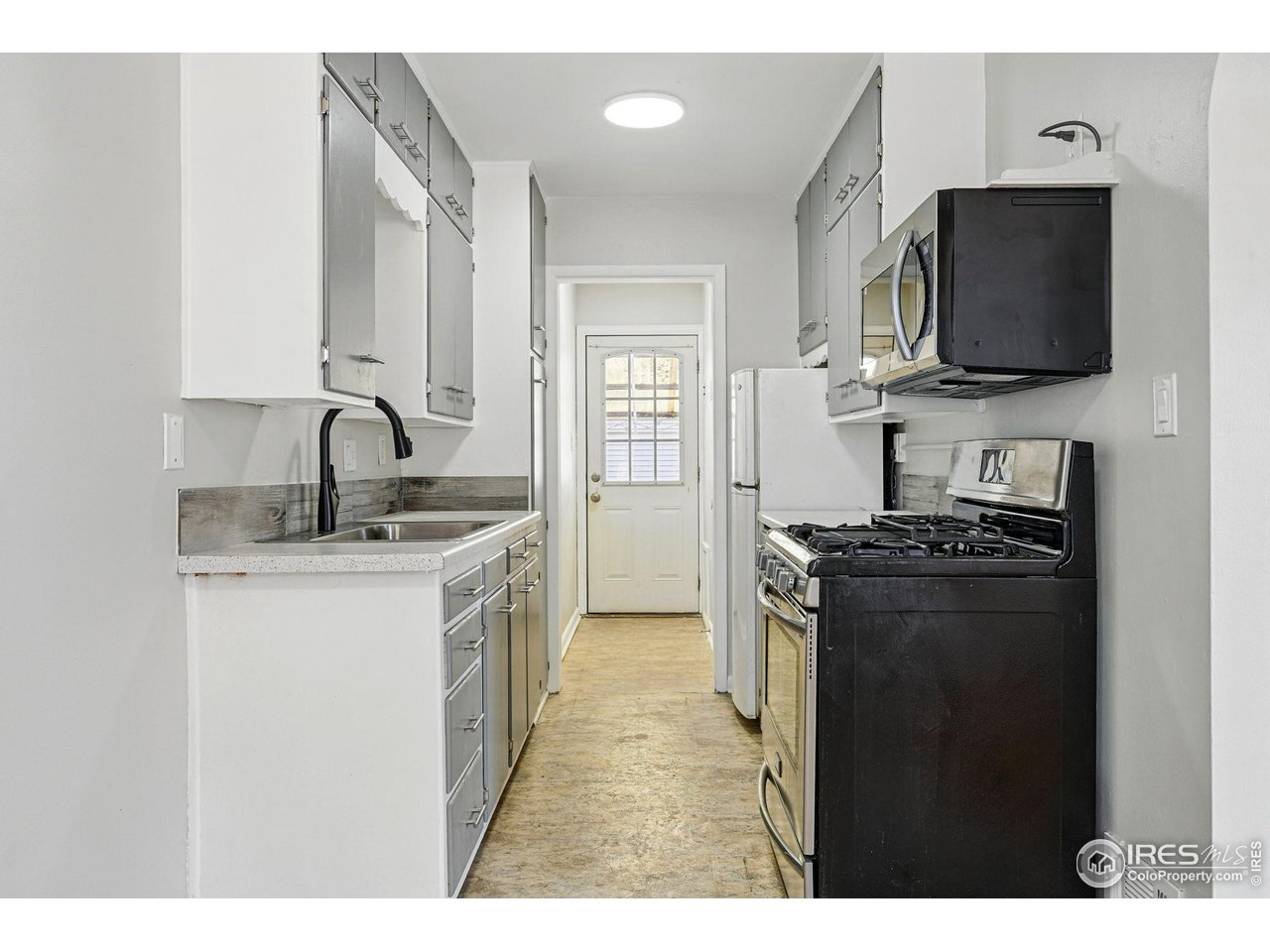 809 Sunset Street Longmont, CO 80501 - Photo 20 of 40