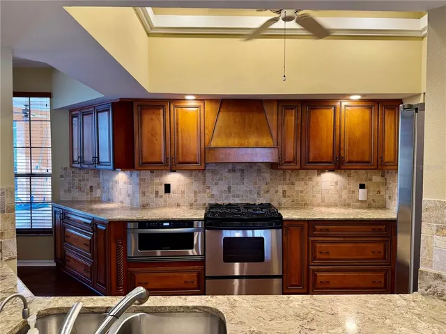 $899,900 | 10752 Chapman Court, Seminole, FL 33777