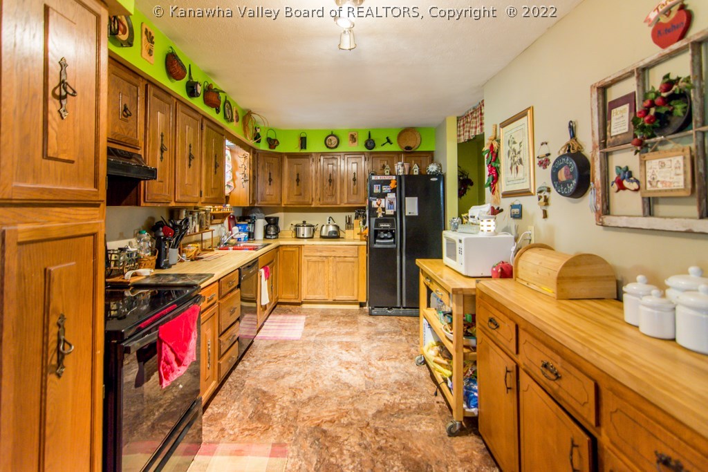 1567 Poca River Road Charleston, WV 25320 - Photo 8 of 21 Gallery Image 8