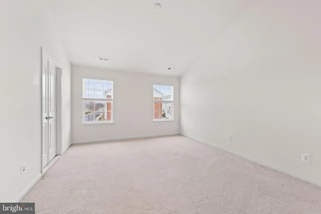 $3,200 | 22716 Parkland Farms Terrace, Brambleton, VA 20148