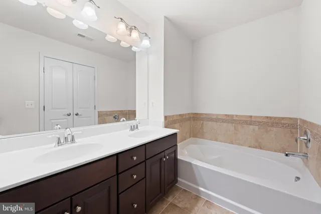 $3,200 | 22716 Parkland Farms Terrace, Brambleton, VA 20148