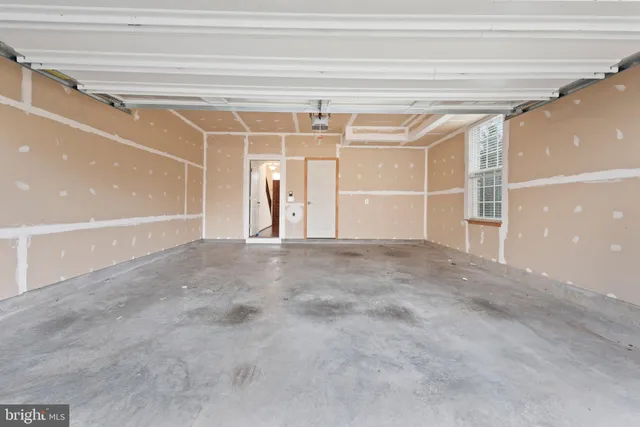 $3,200 | 22716 Parkland Farms Terrace, Brambleton, VA 20148