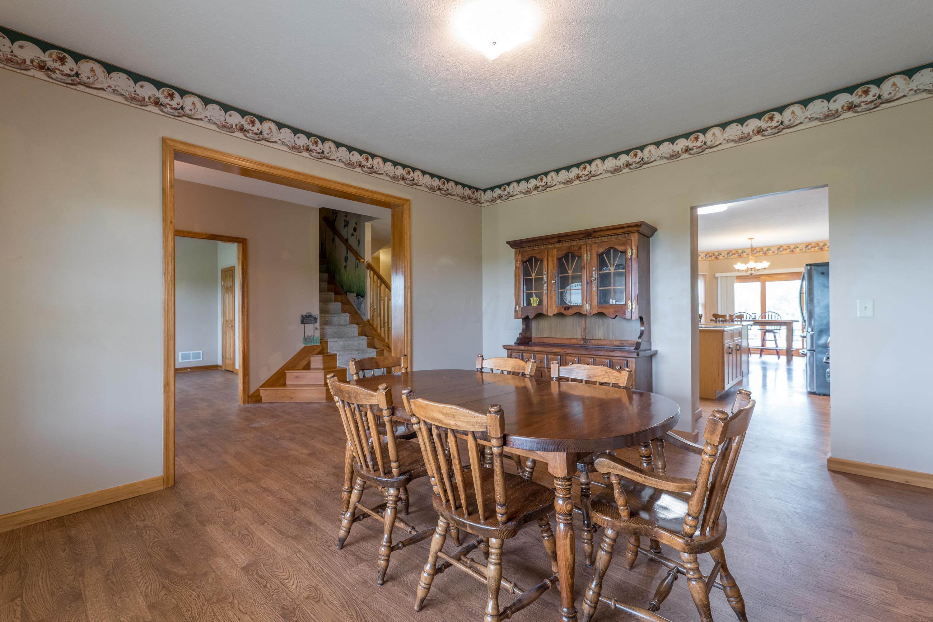 4640 Winchester Southern Road Circleville, OH 43113 - Photo 16 of 69 Dining Room