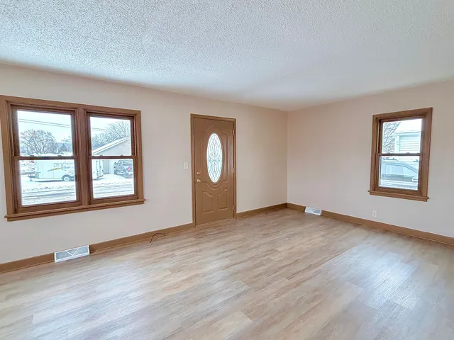 $199,900 | 1099 Gale Street, Winona, MN 55987