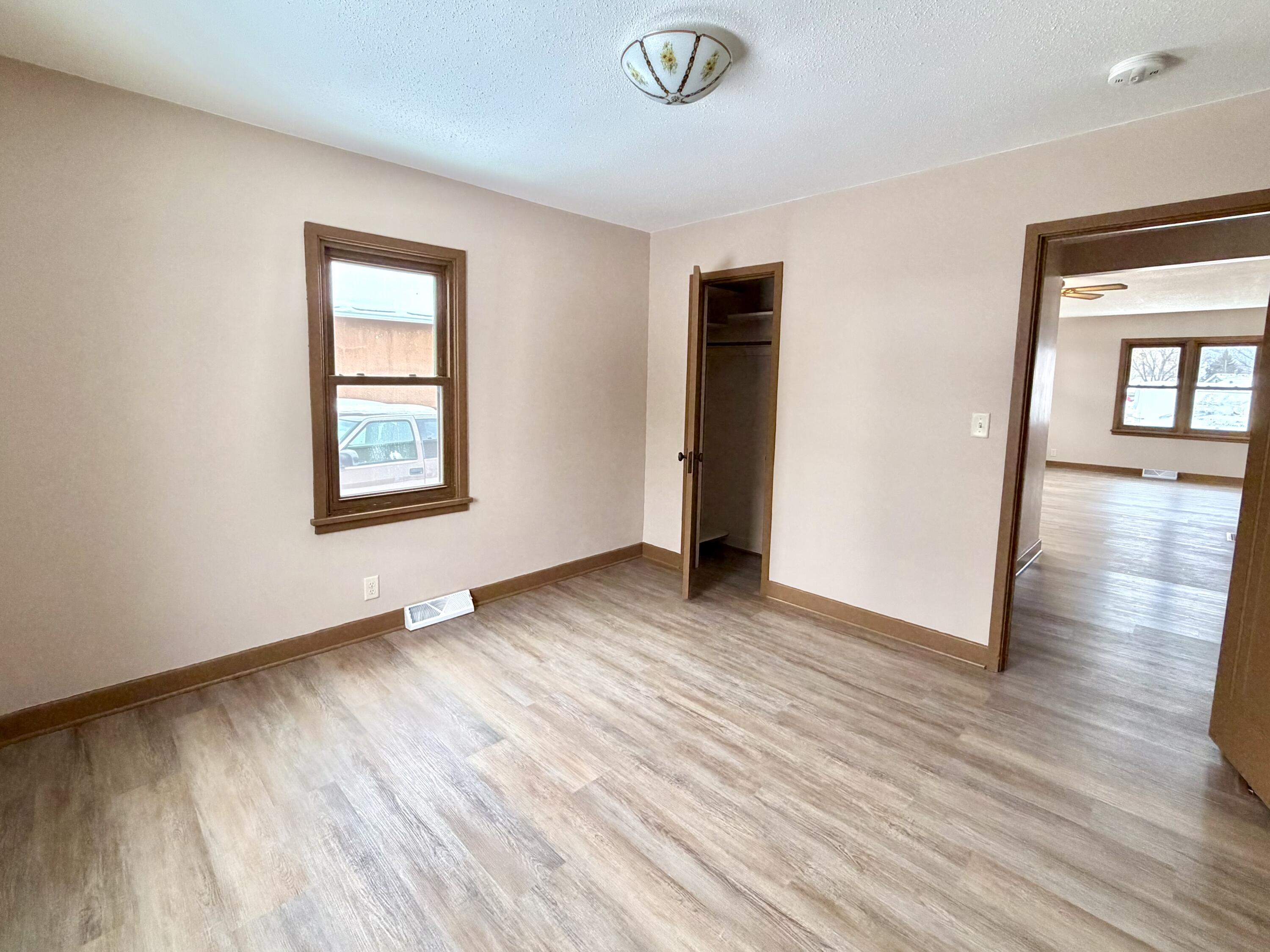 1099 Gale Street Winona, MN 55987 - Photo 10 of 19 10 bedroom