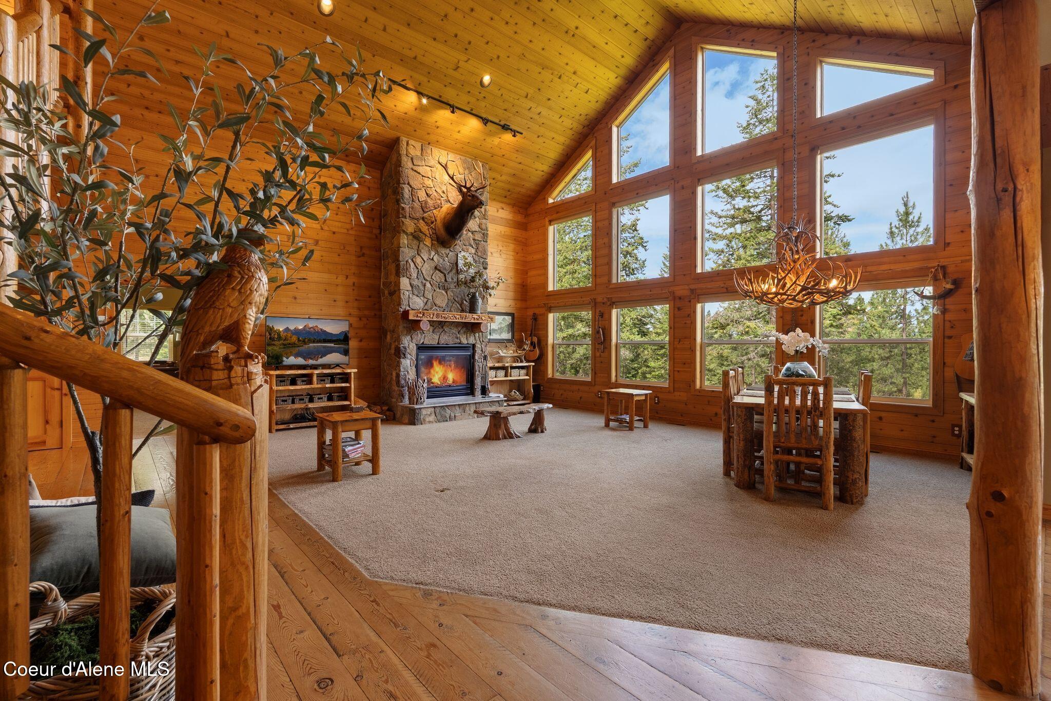 235 Kiebert Loop Hope, ID 83836 - Photo 8 of 97 Living Room