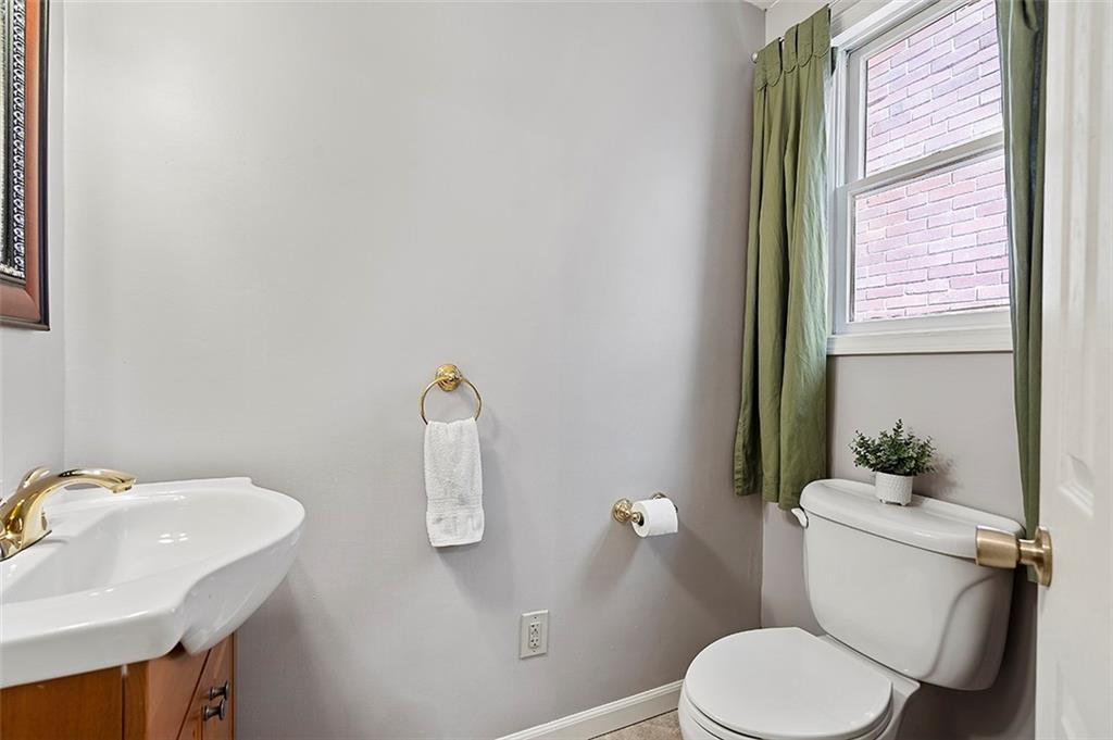 806 Beaver Road Ambridge, PA 15003 - Photo 8 of 20 Gallery Image 8