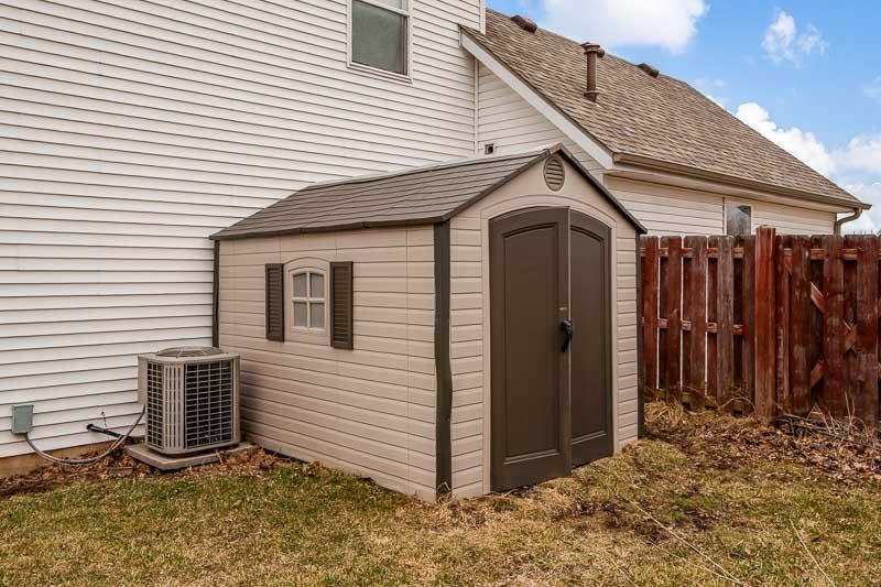 5094 Grand Cape Road Rockford, IL 61109 - Photo 28 of 30 a view of a small house