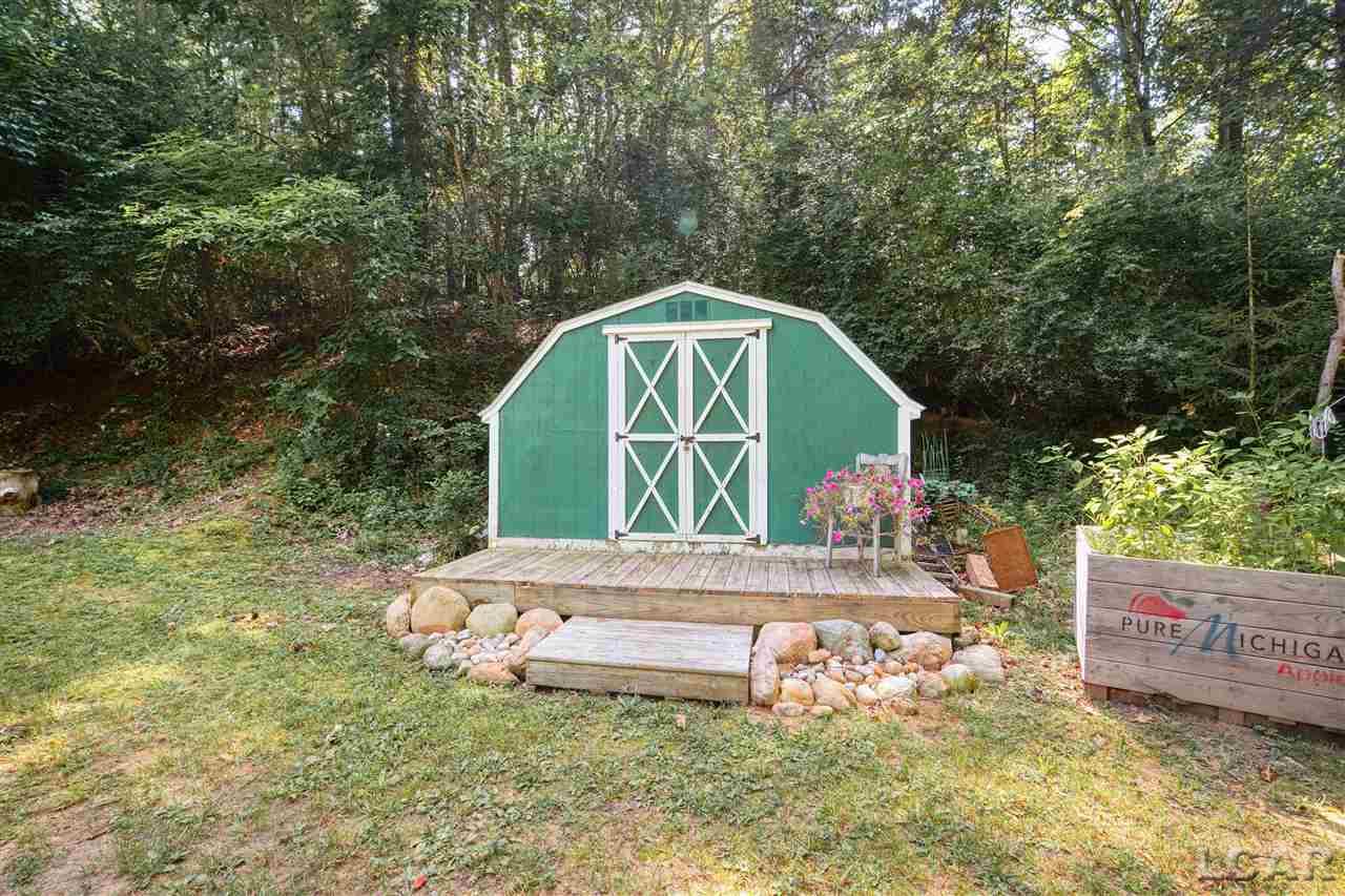 9272 Gillette Road Clarklake, MI 49234 - Photo 35 of 54 50053307-34.JPG